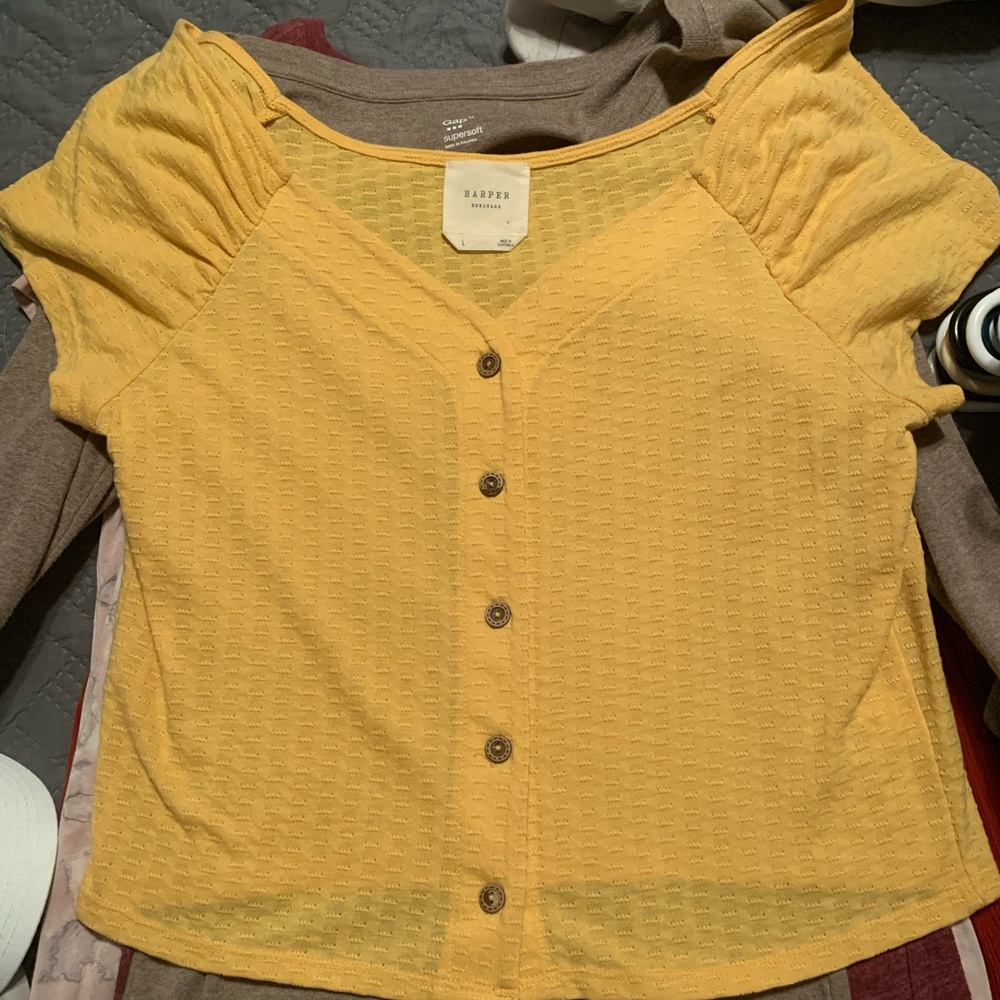 Short sleeve tee